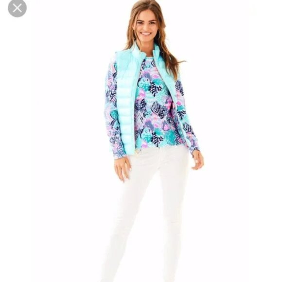 Lilly Pulitzer Elana Puffer Vest 🌊 Sea Salt Blue - Picture 3 of 16